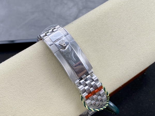 激安ロレックス着用イメージ